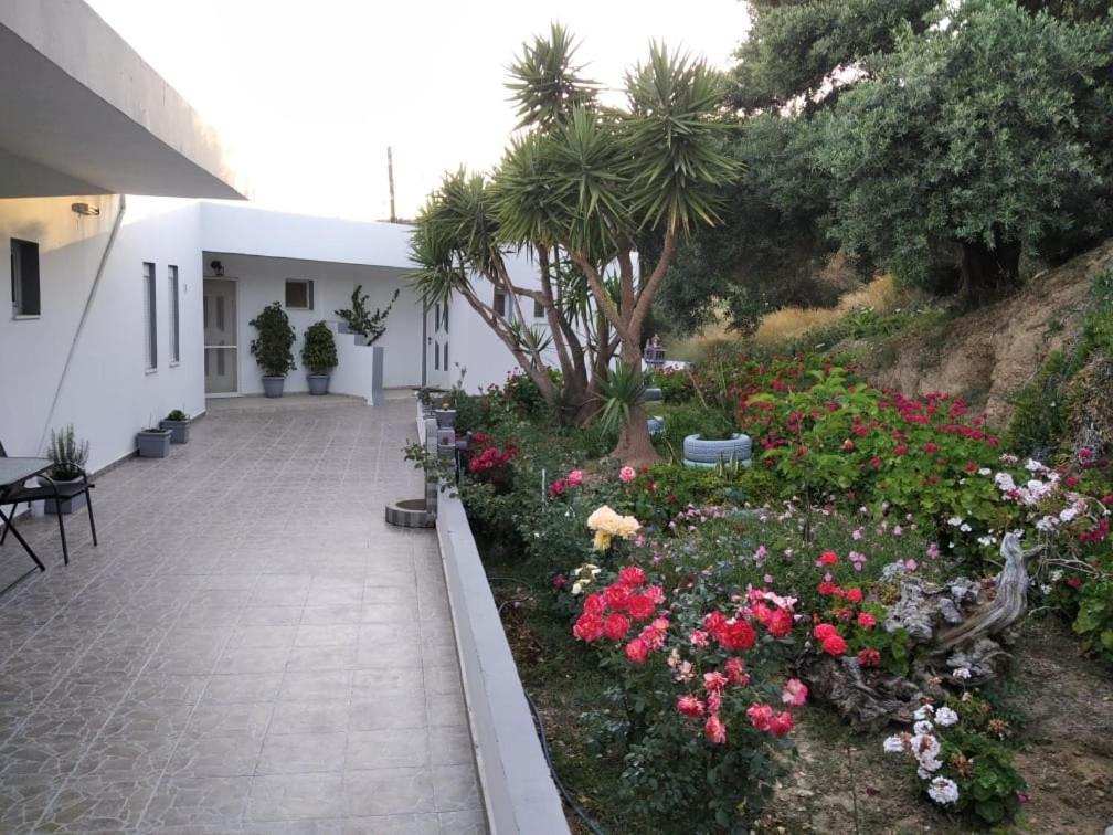 Golden Sun Apartments Rodakino Exterior photo